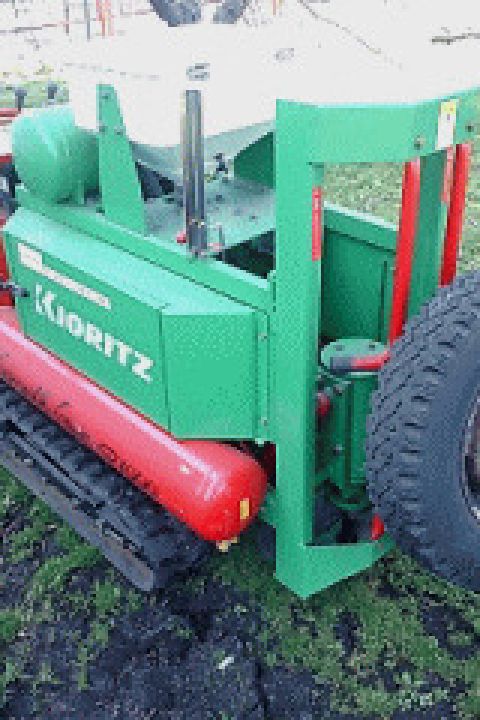 農業機械: 土壌深耕機による土壌の物理性改善